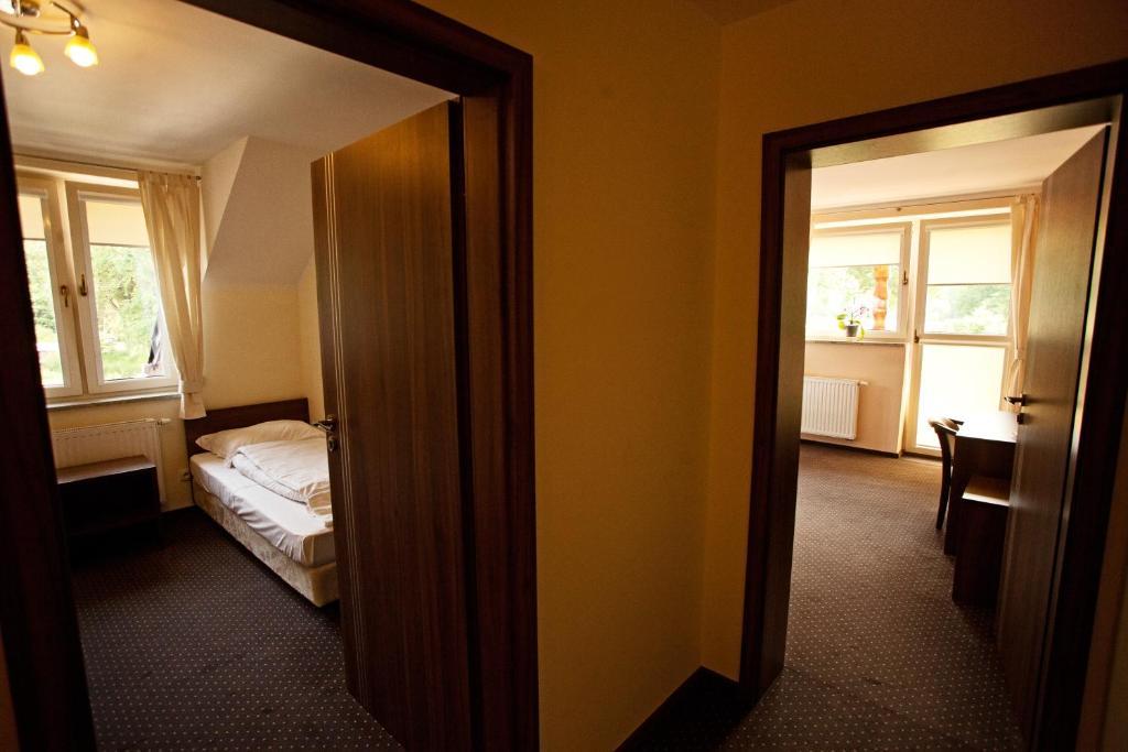 Pensjonat Bartosz Hotel Żagań Szoba fotó